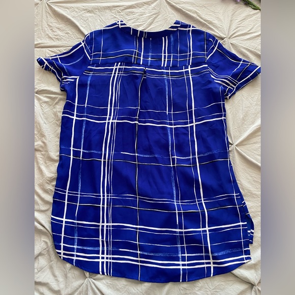 Bundle of 5 Women Blouses - Picture 6 of 16